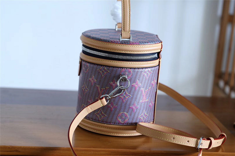 I W Fashion Lu-Vi bags - 8621
