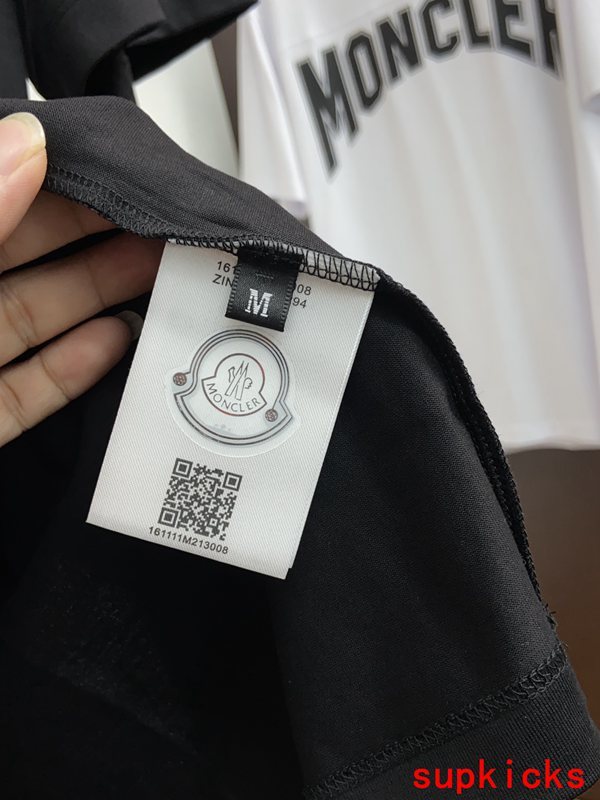 Moncler Luxury Cloth
