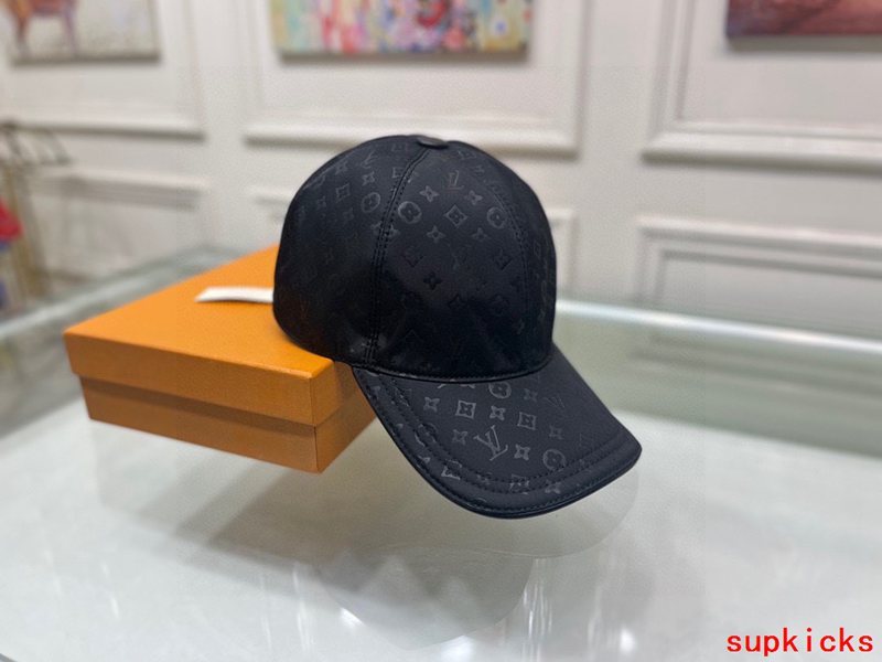 Louis Vuitton Luxury Cap