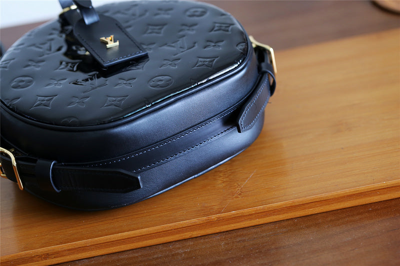 I W Fashion Lu-Vi bags - 8335