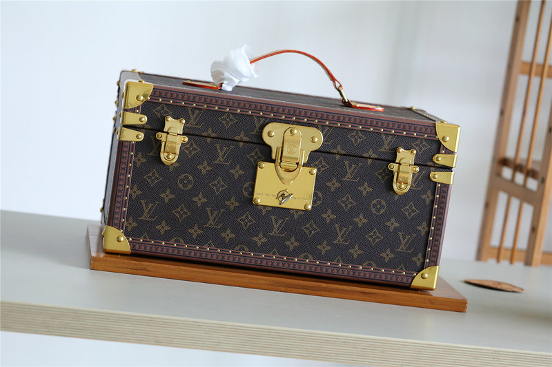 I W Fashion Lu-Vi bags - 9521