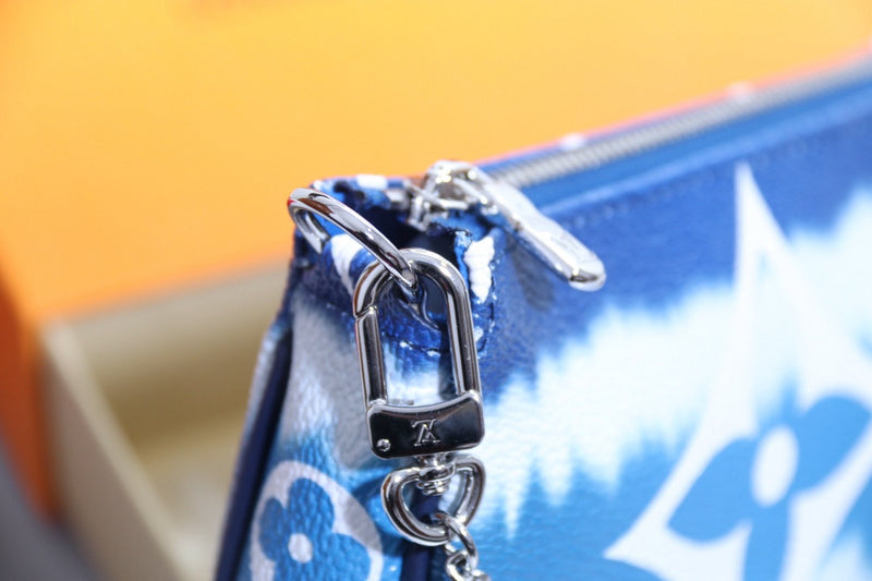 LOV2 Bags - Luxurious Bags  2776