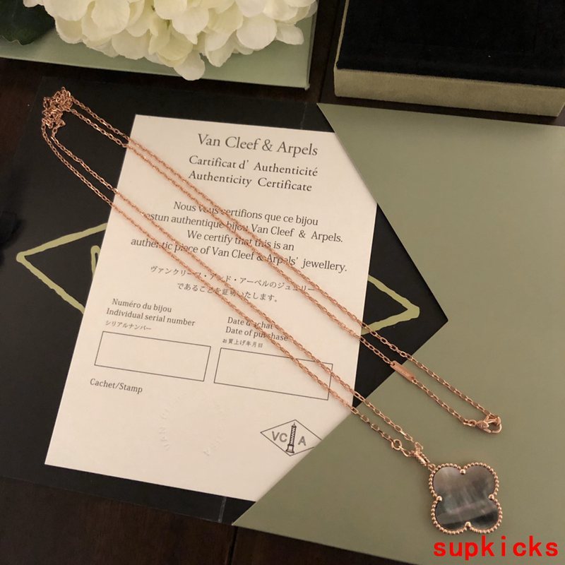 Van Cleef & Arples Jewelry