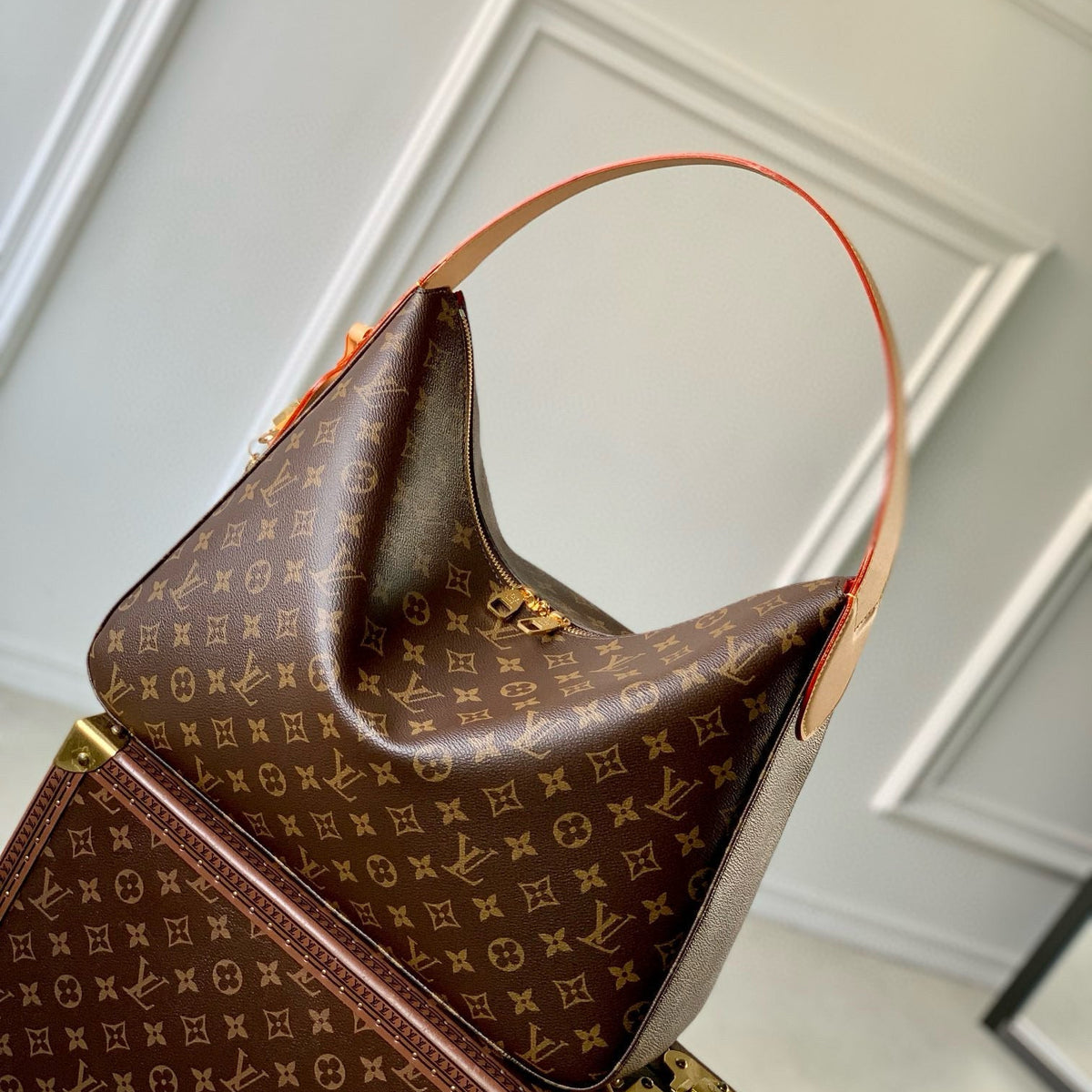 LOU SLOUCHY MM BAG