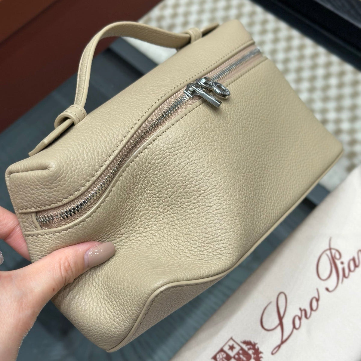 LORO P EXTRA POCKET L19 BAG