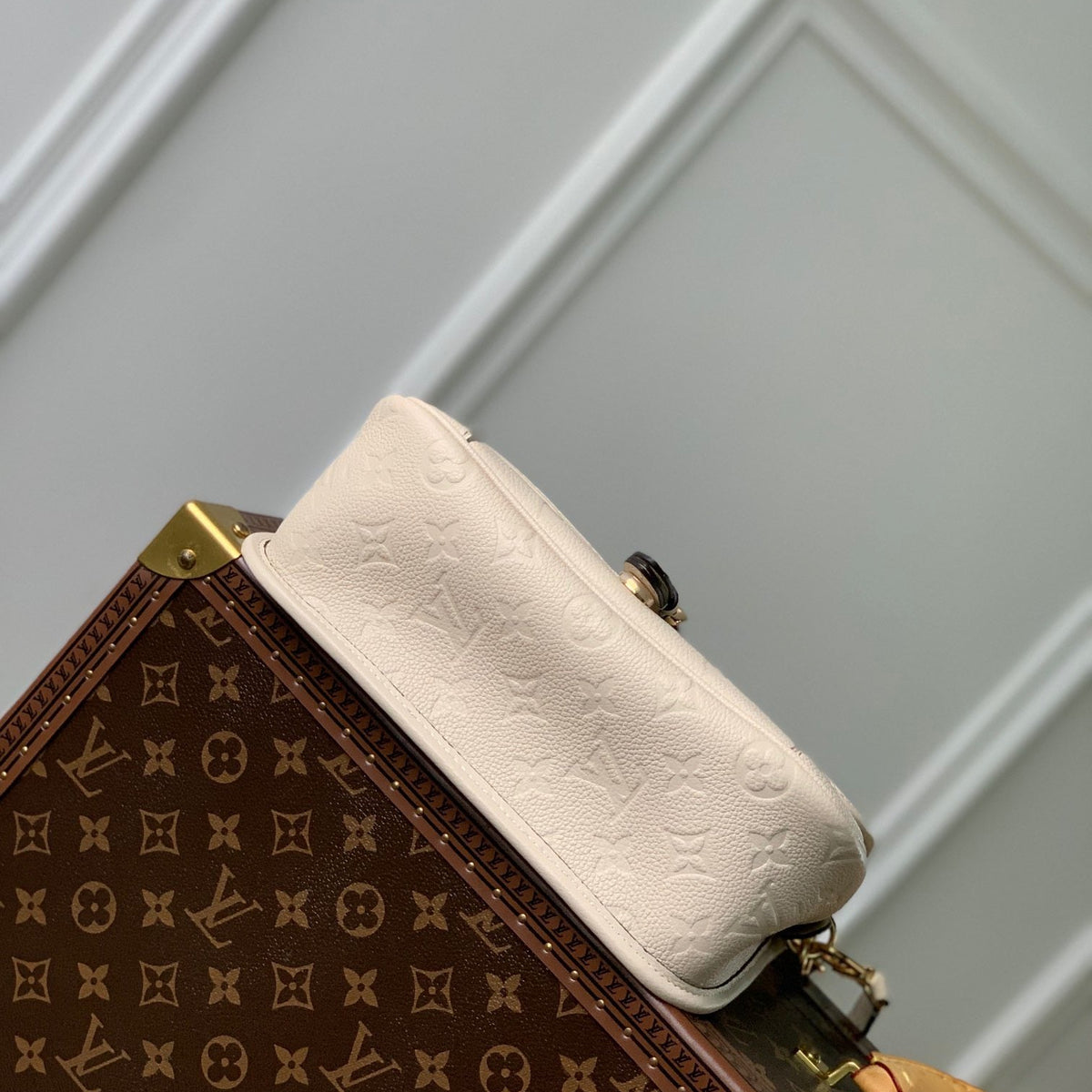 LOU DIANE SATCHEL BAG