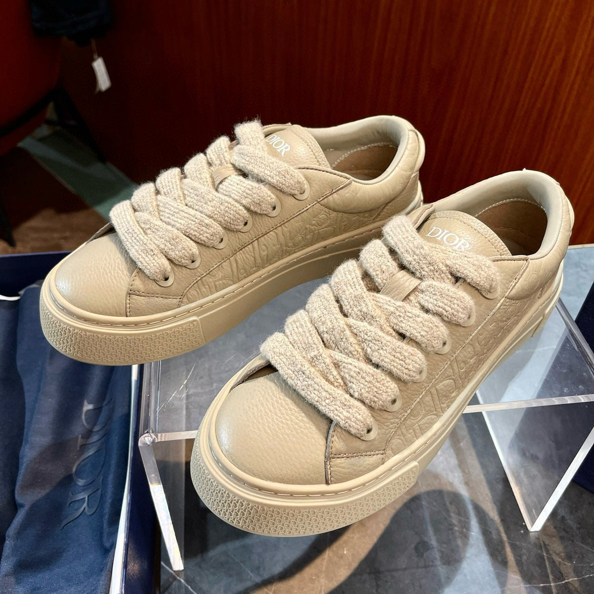 CD B33 SNEAKER