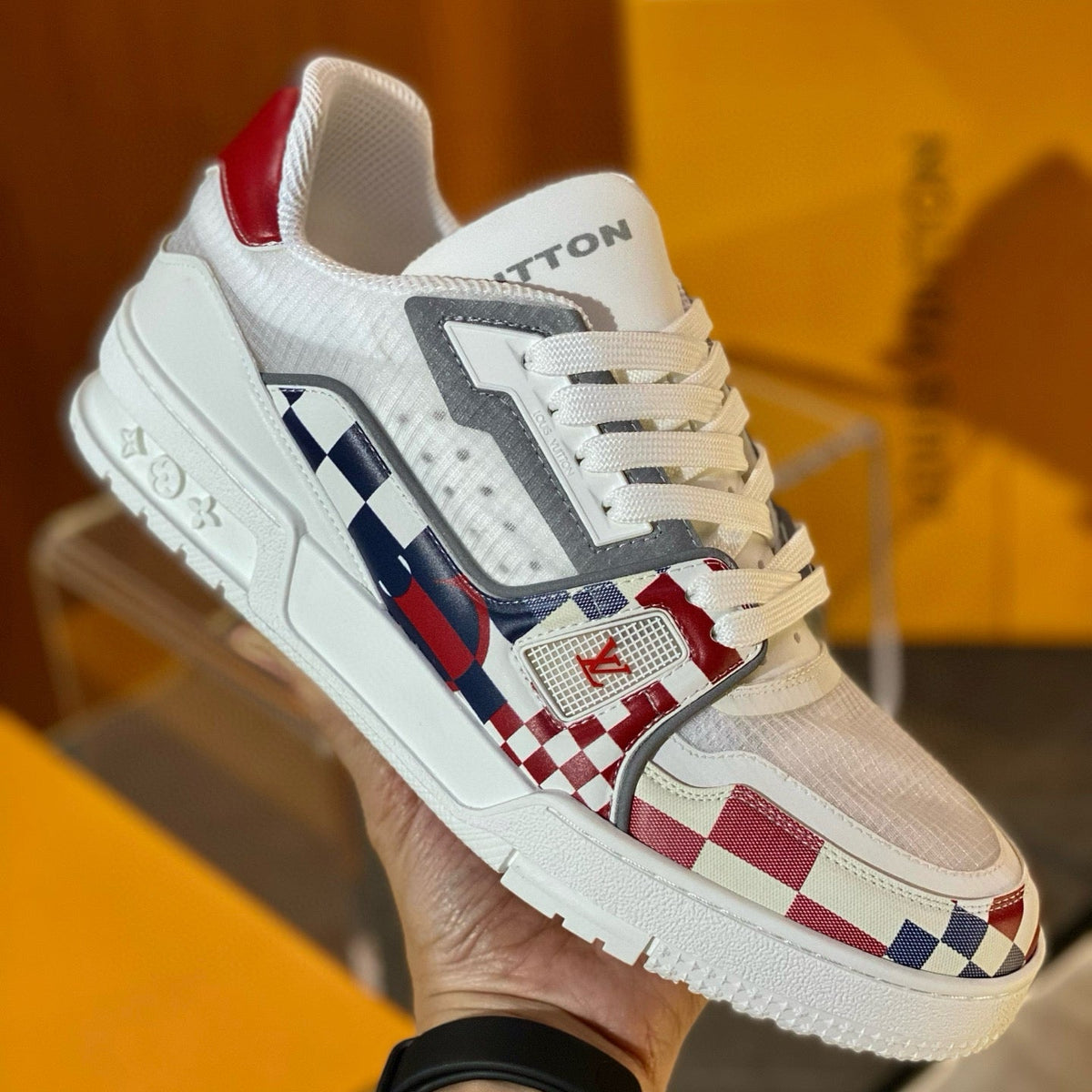 LOU TRAINERS