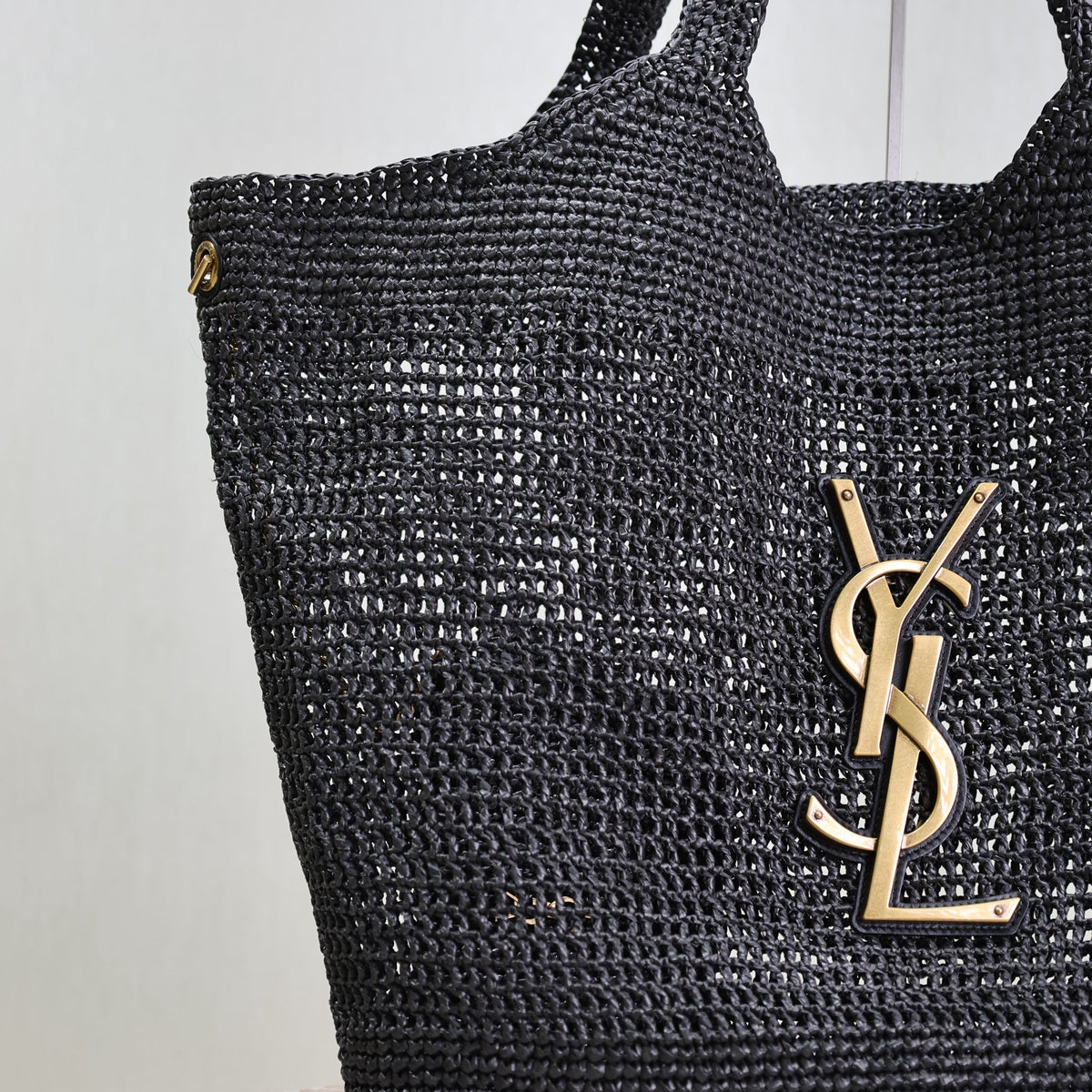 SL ICARE IN RAFFIA BAG
