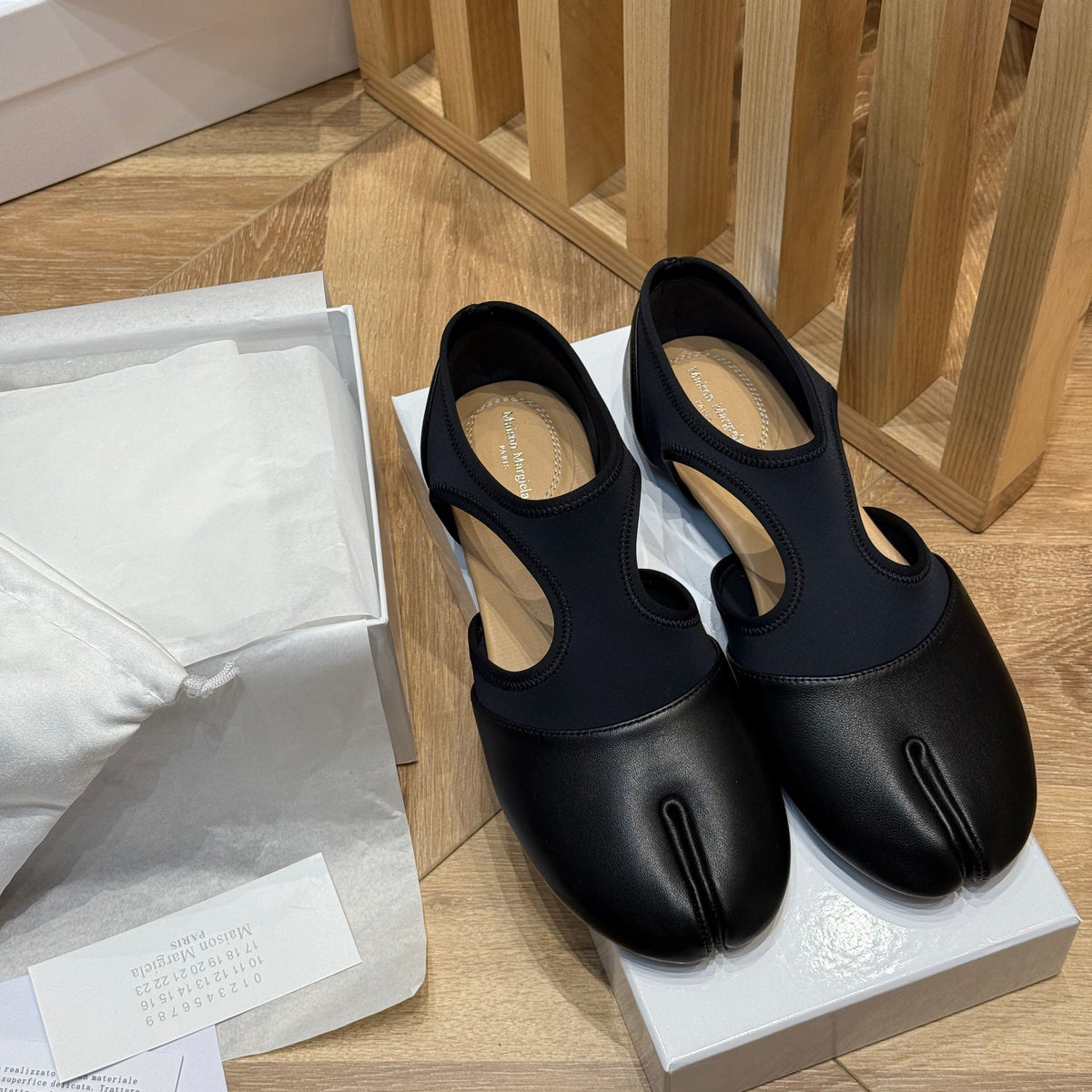 MAISON M TABI BALLET FLATS