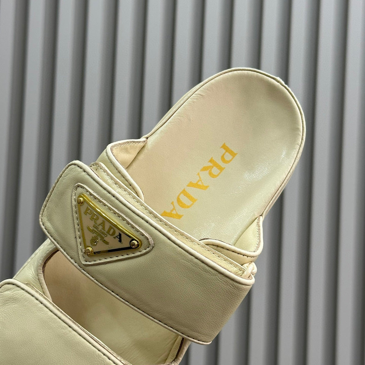 PD NAPPA LEATHER SLIDES