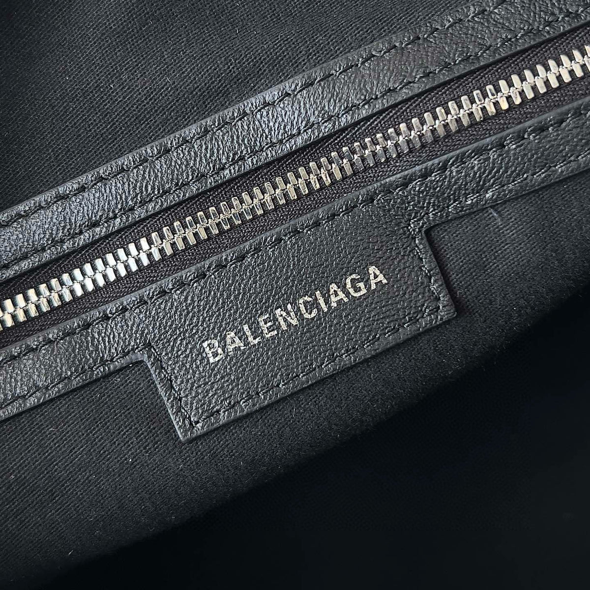BAL LE CITY SMALL BAG