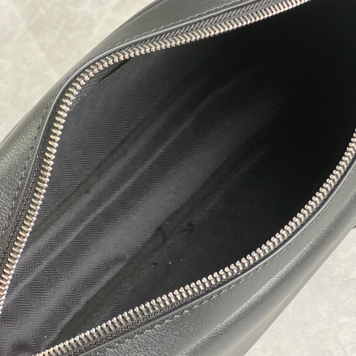 LOEW XS MILITARY MESSENGER BAG