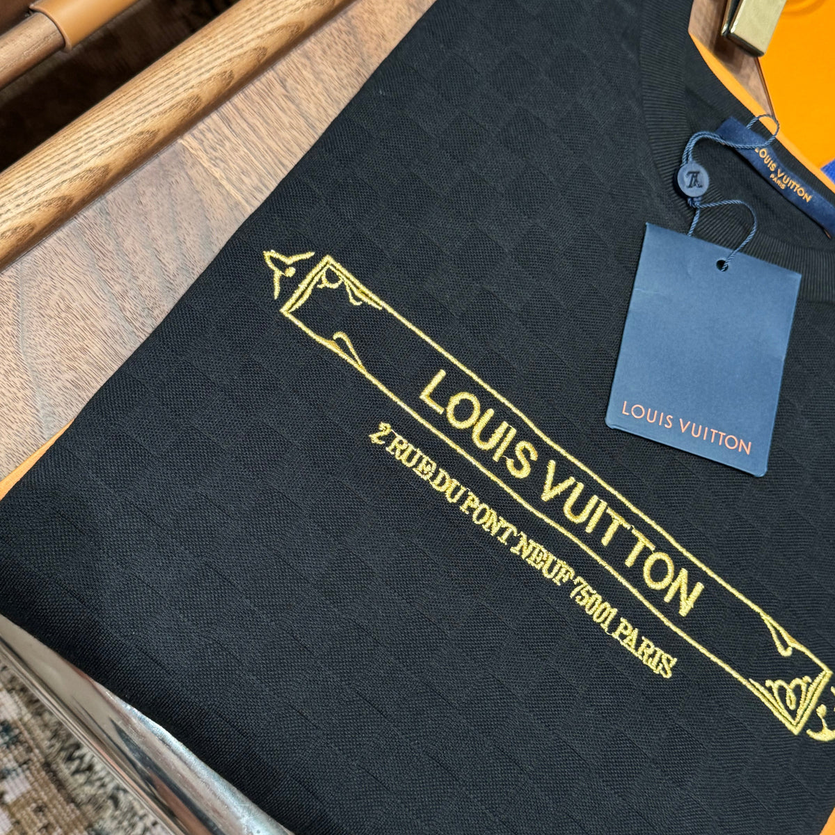 LOU T-SHIRT