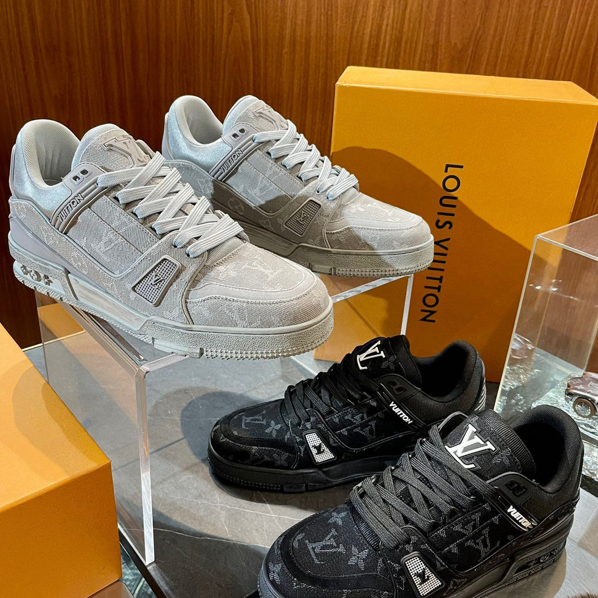 LOU TRAINERS