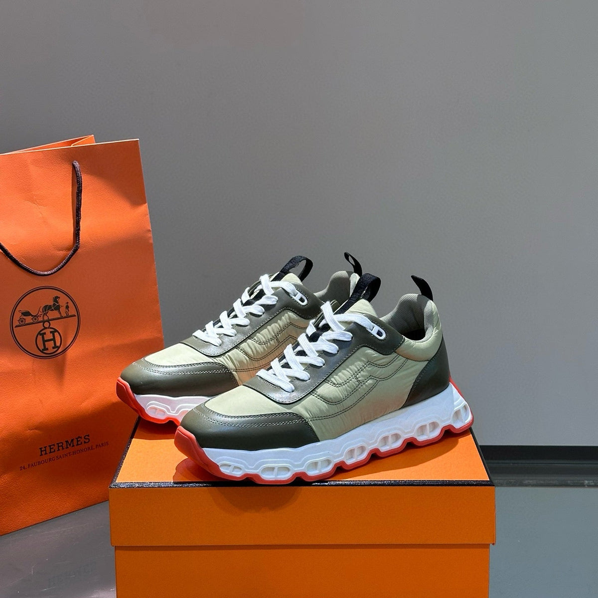 HERM IMPULSE SNEAKER