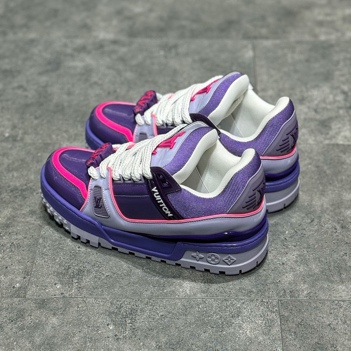 LOU TRAINERS