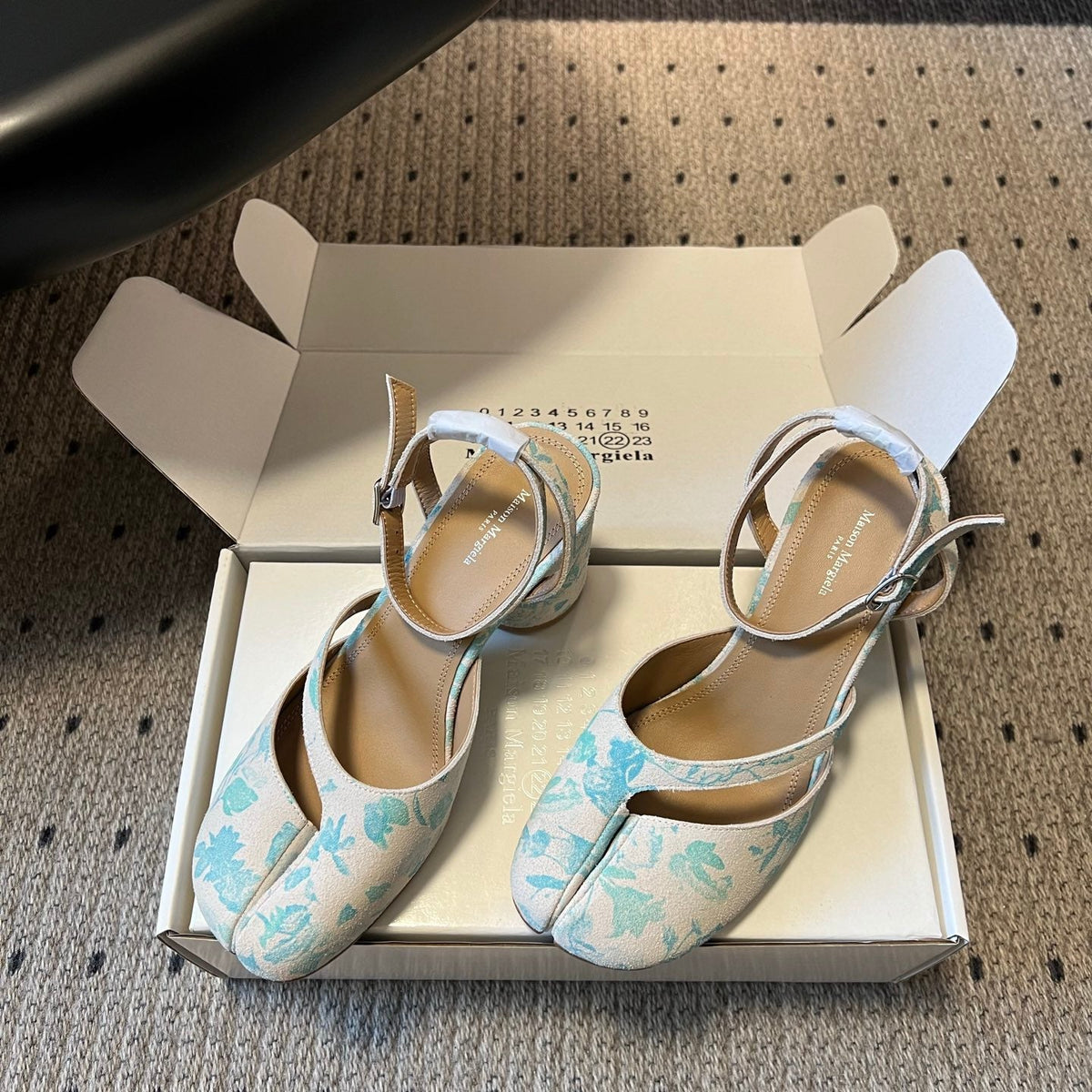 MAISON M TABI PUMPS