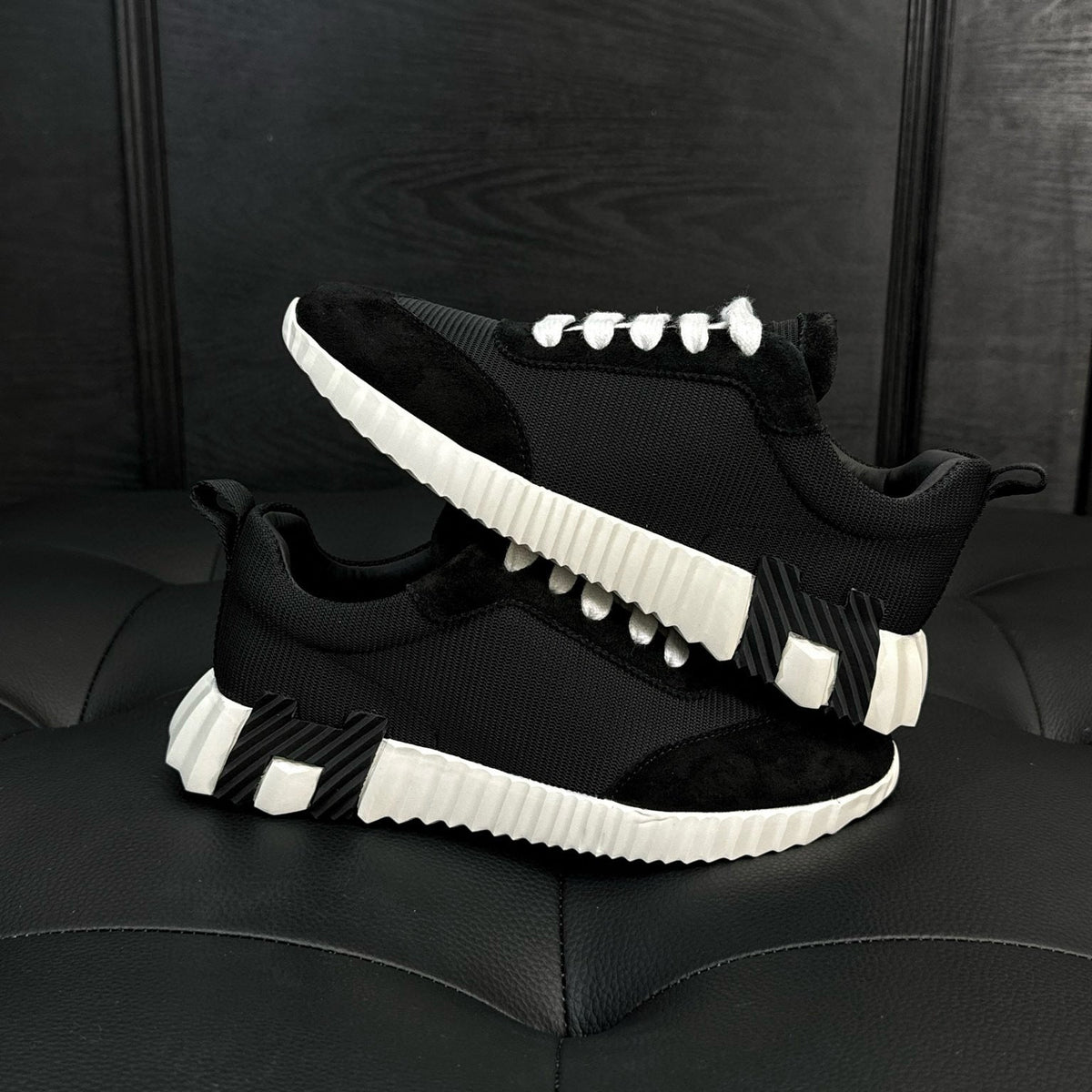HERM BOUNCING SNEAKERS