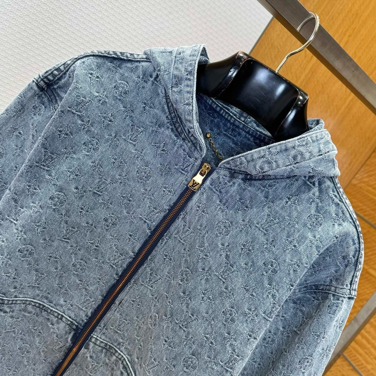 LOU DENIM JACKET