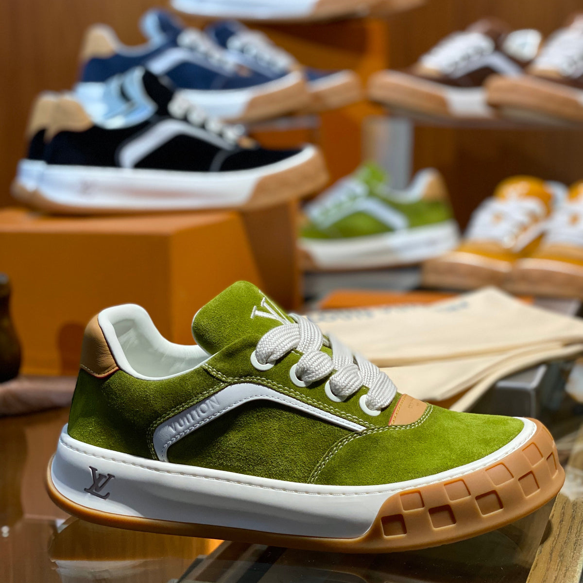 LOU TILTED SNEAKERS