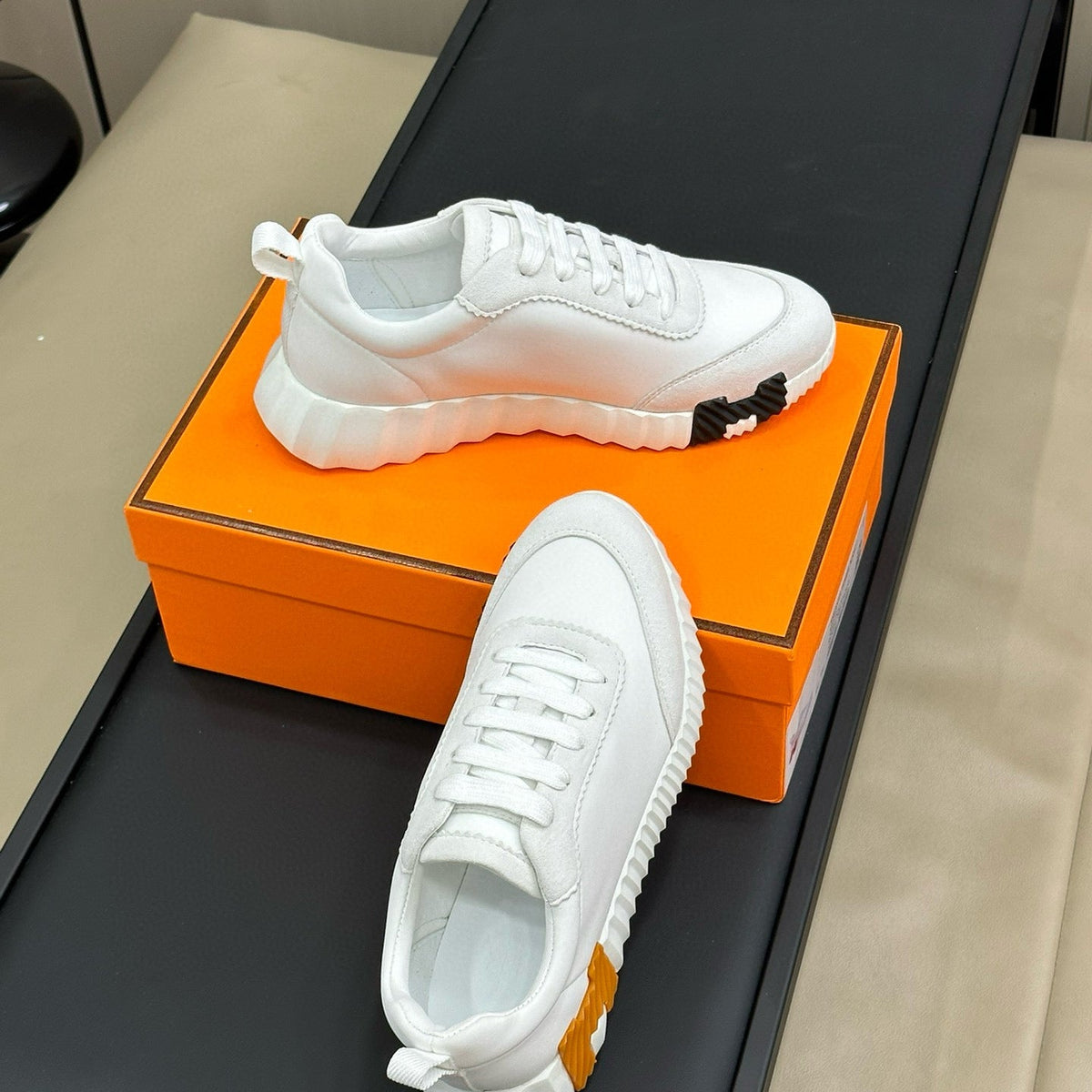 HERM BOUNCING SNEAKER
