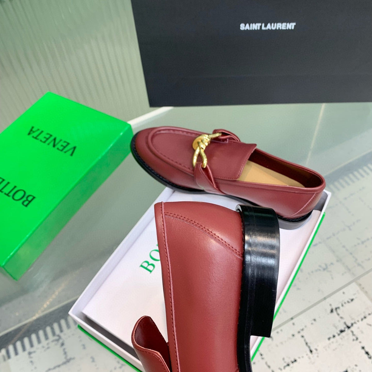 BOTT LOAFERS