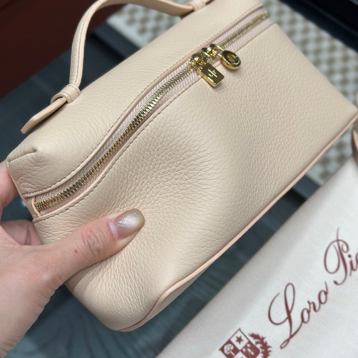 LORO P EXTRA POCKET L19 BAG