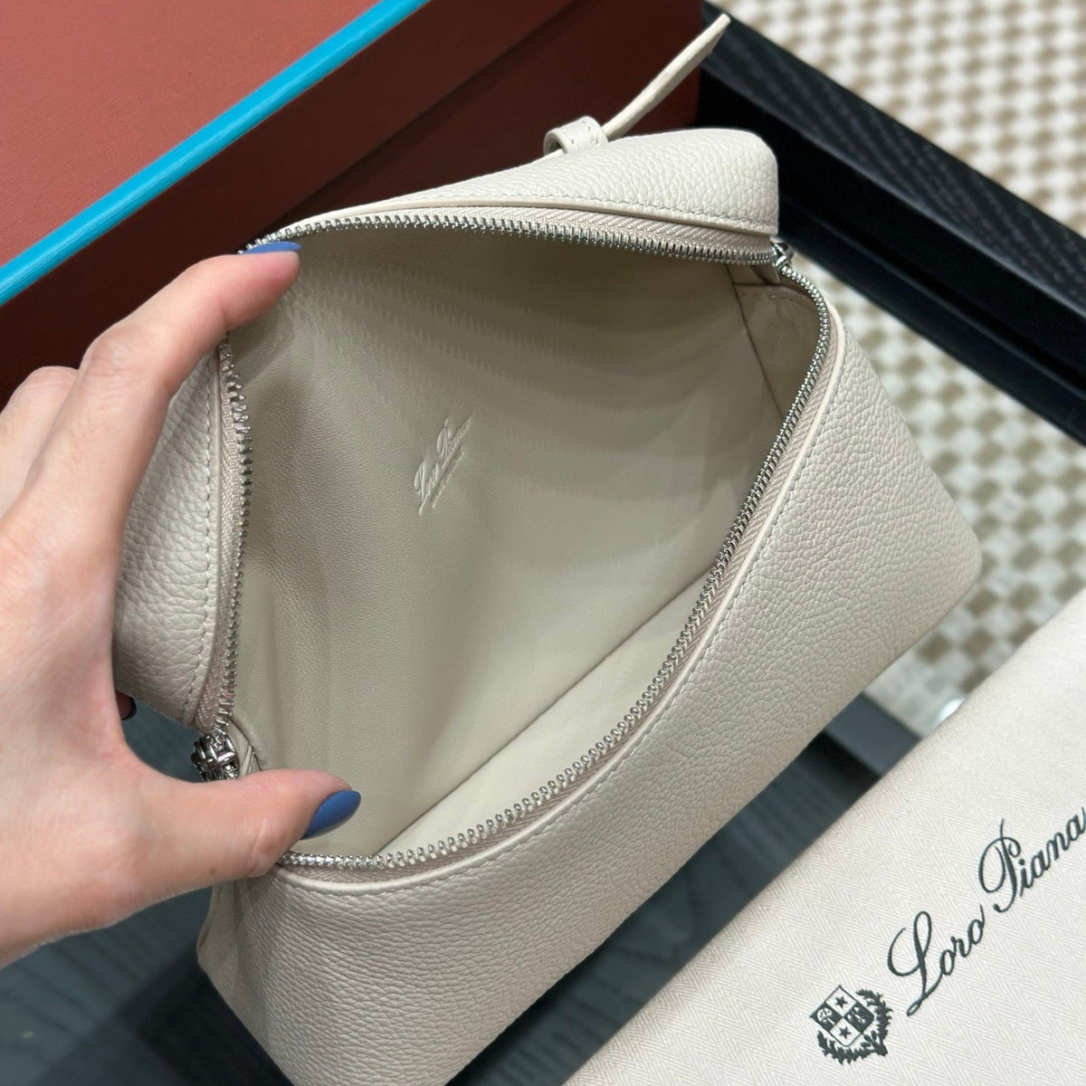 LORO P EXTRA POCKET L19 BAG
