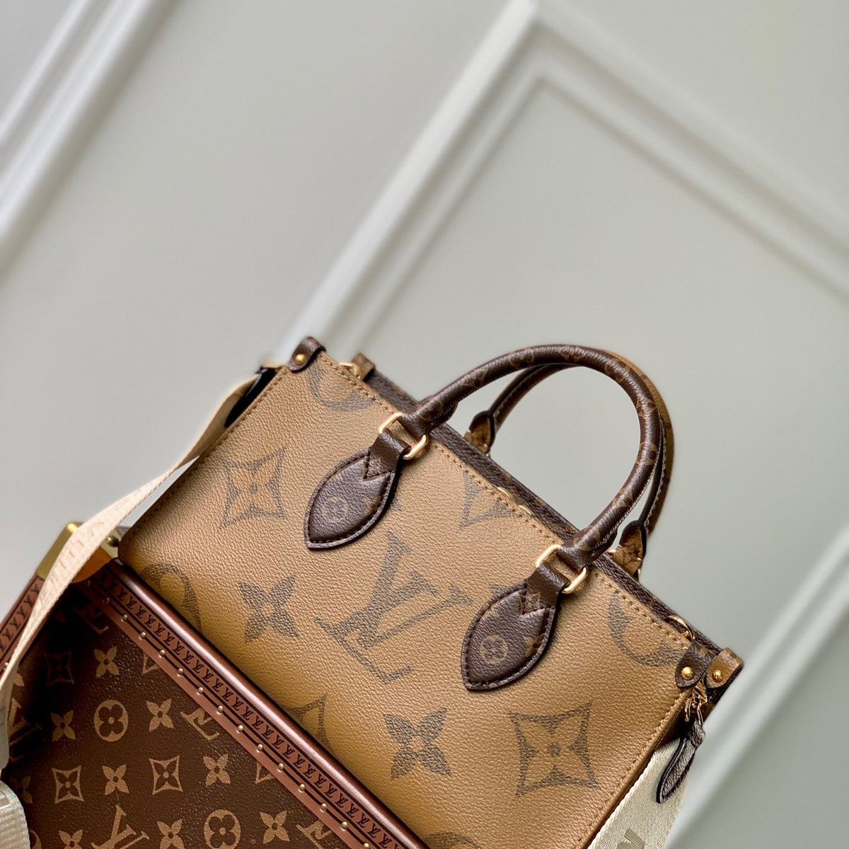 LOU ONTHEGO EAST WEST TOTE BAG