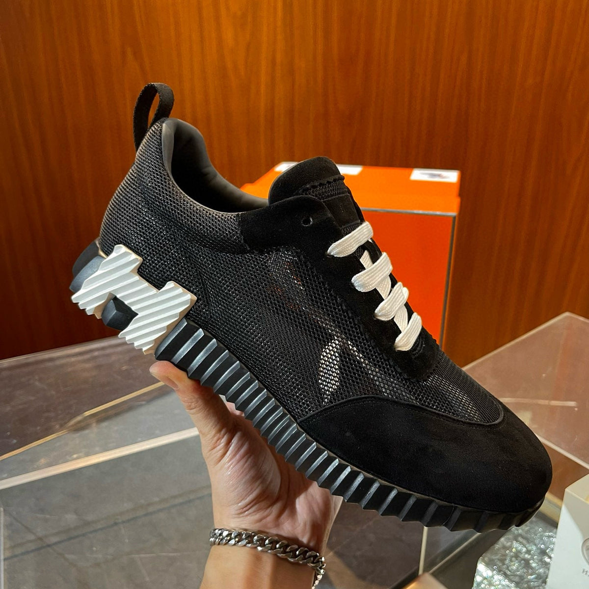 HERM BOUNCING SNEAKERS
