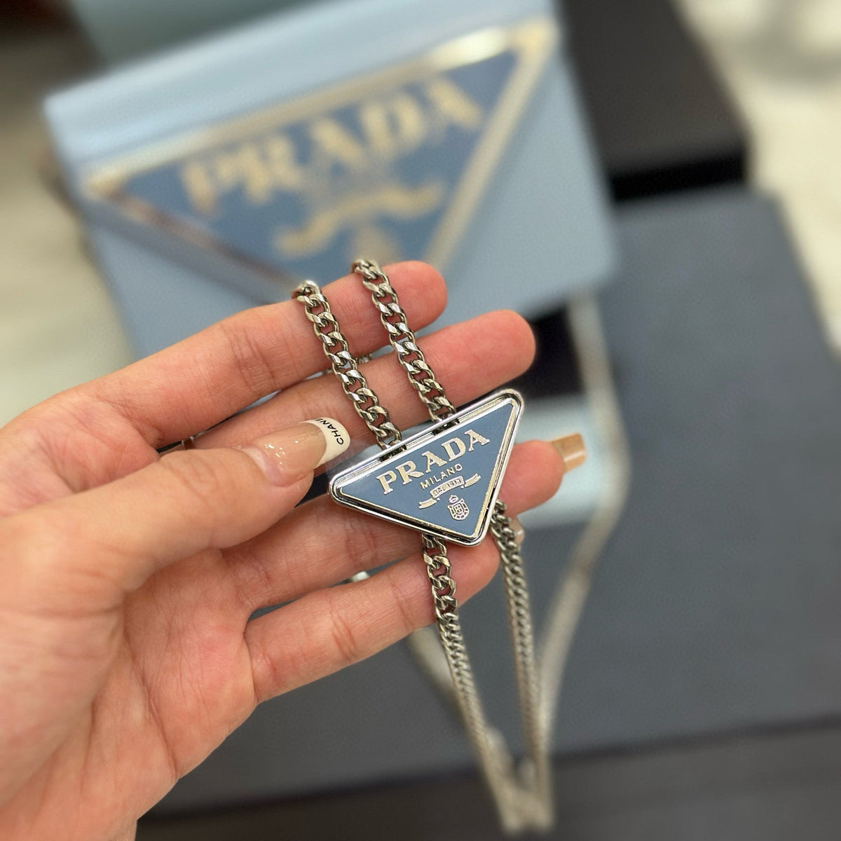 PD TRIANGLE LOGO BUFFED SHOULDER BAG