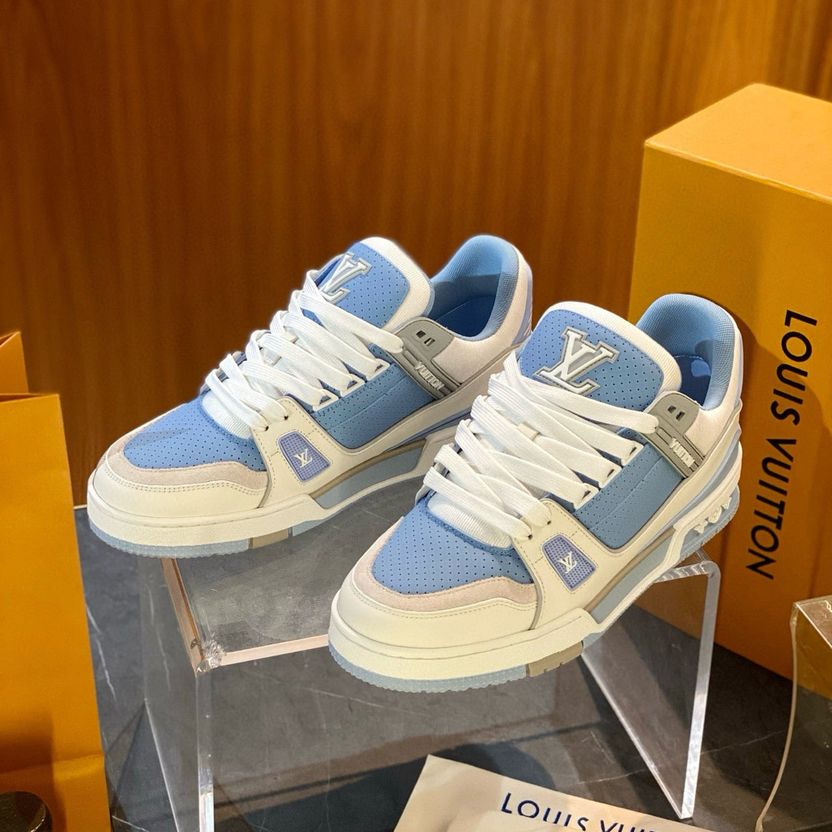 LOU TRAINERS
