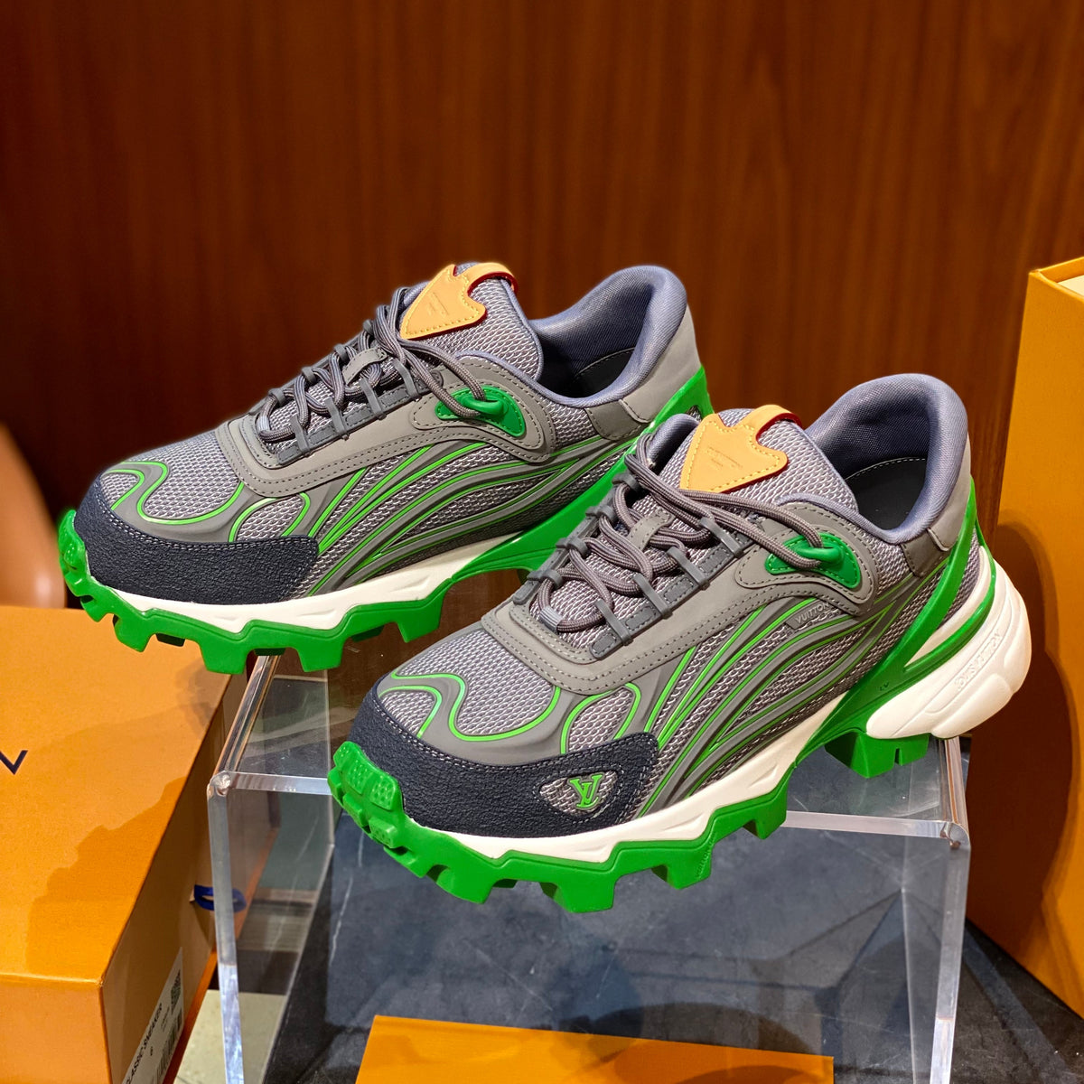 LOU SUMMIT SNEAKERS