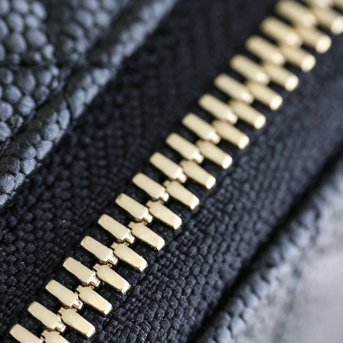 CC 24S VANITY BAG