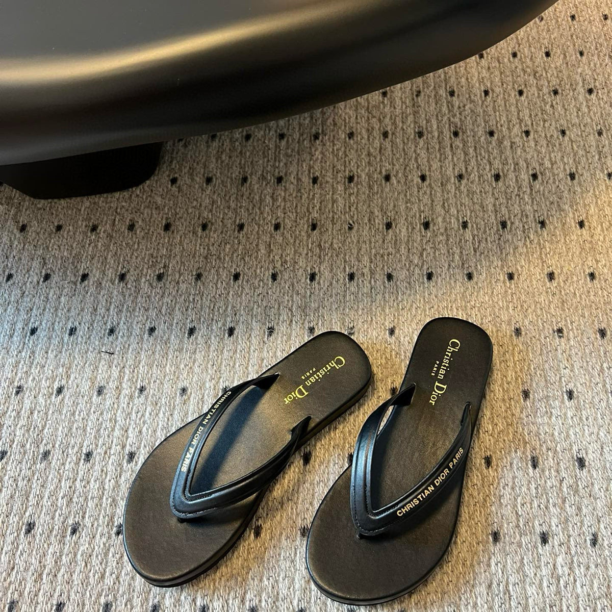 CD THONG SANDAL
