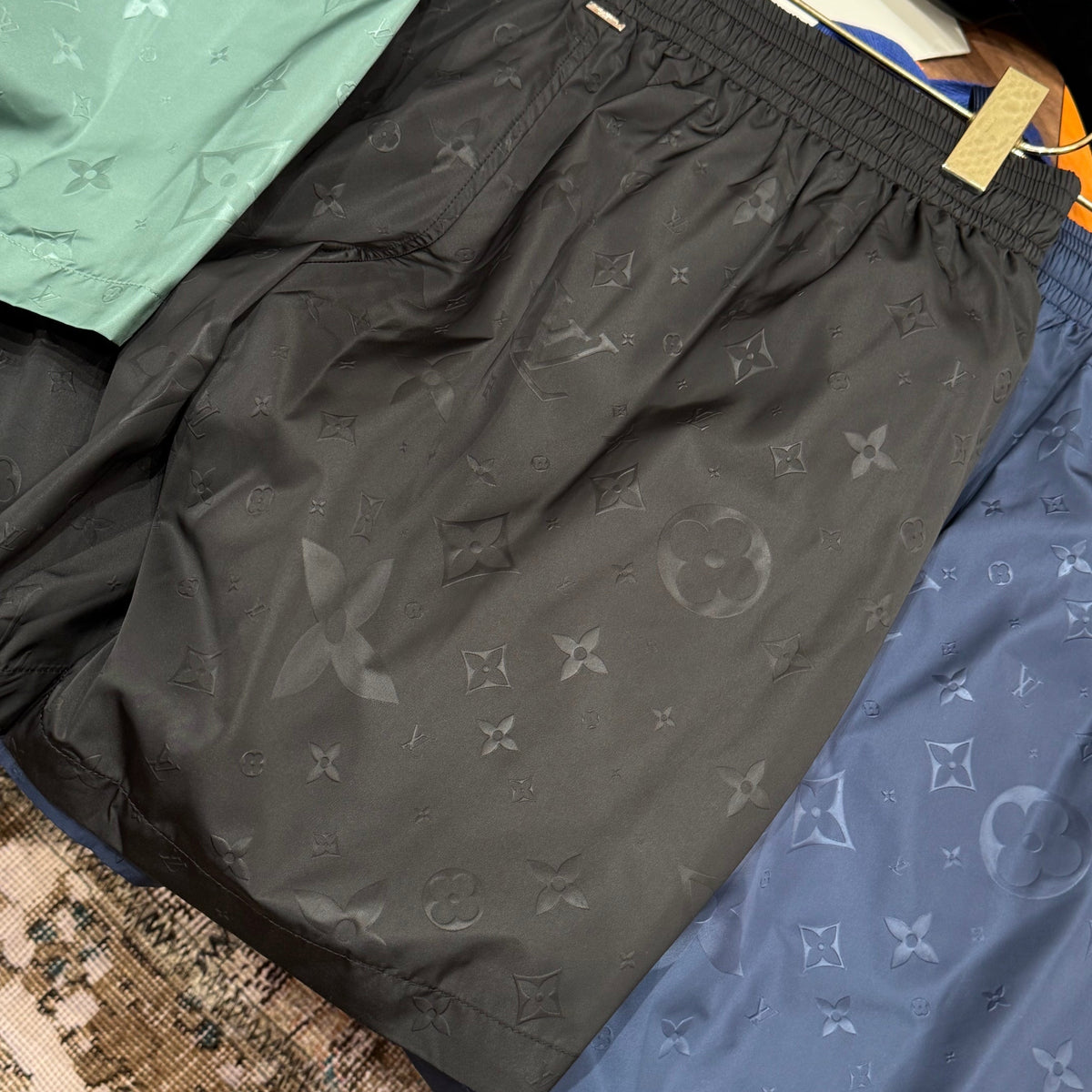 LOU SHORTS
