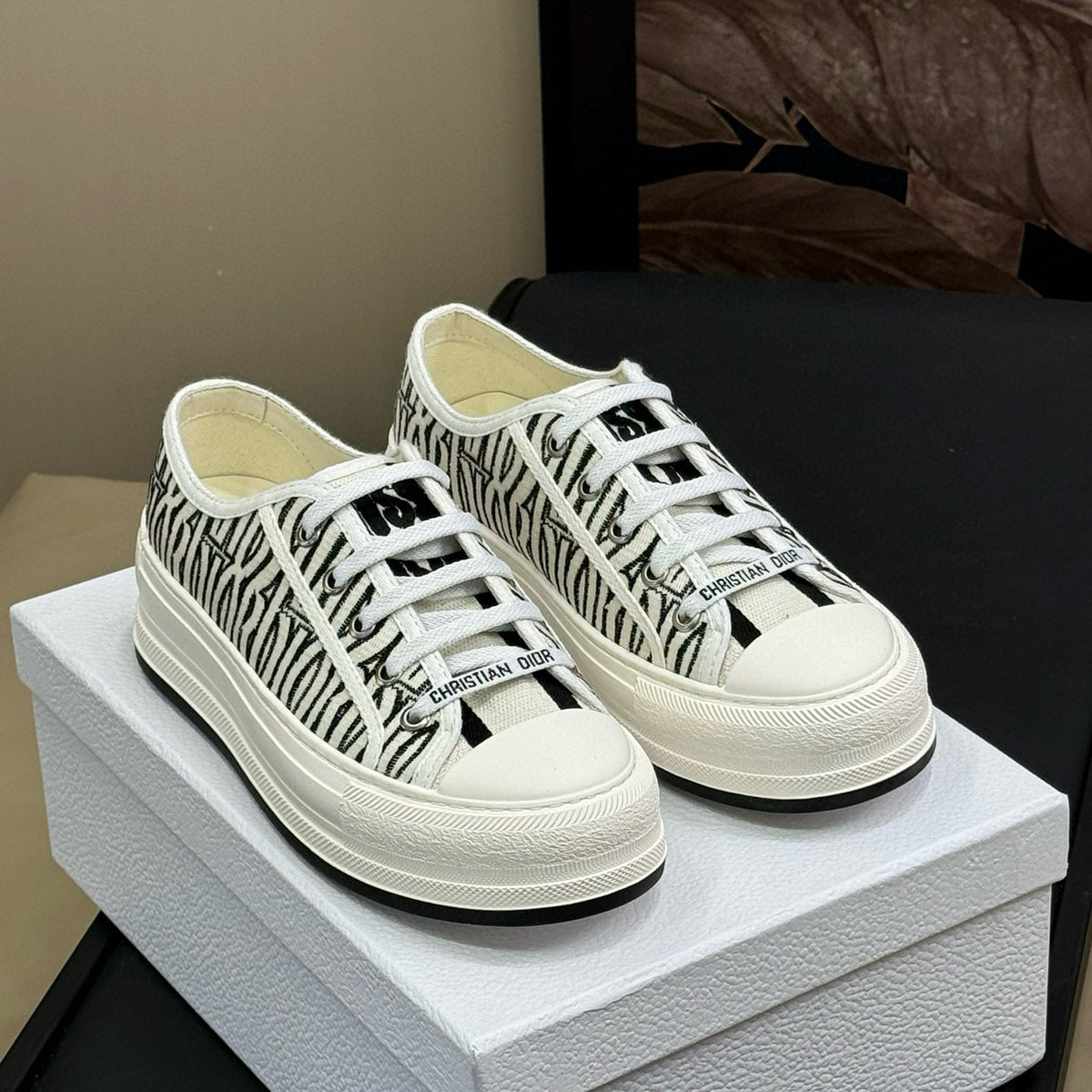 CD PLATFORM SNEAKER