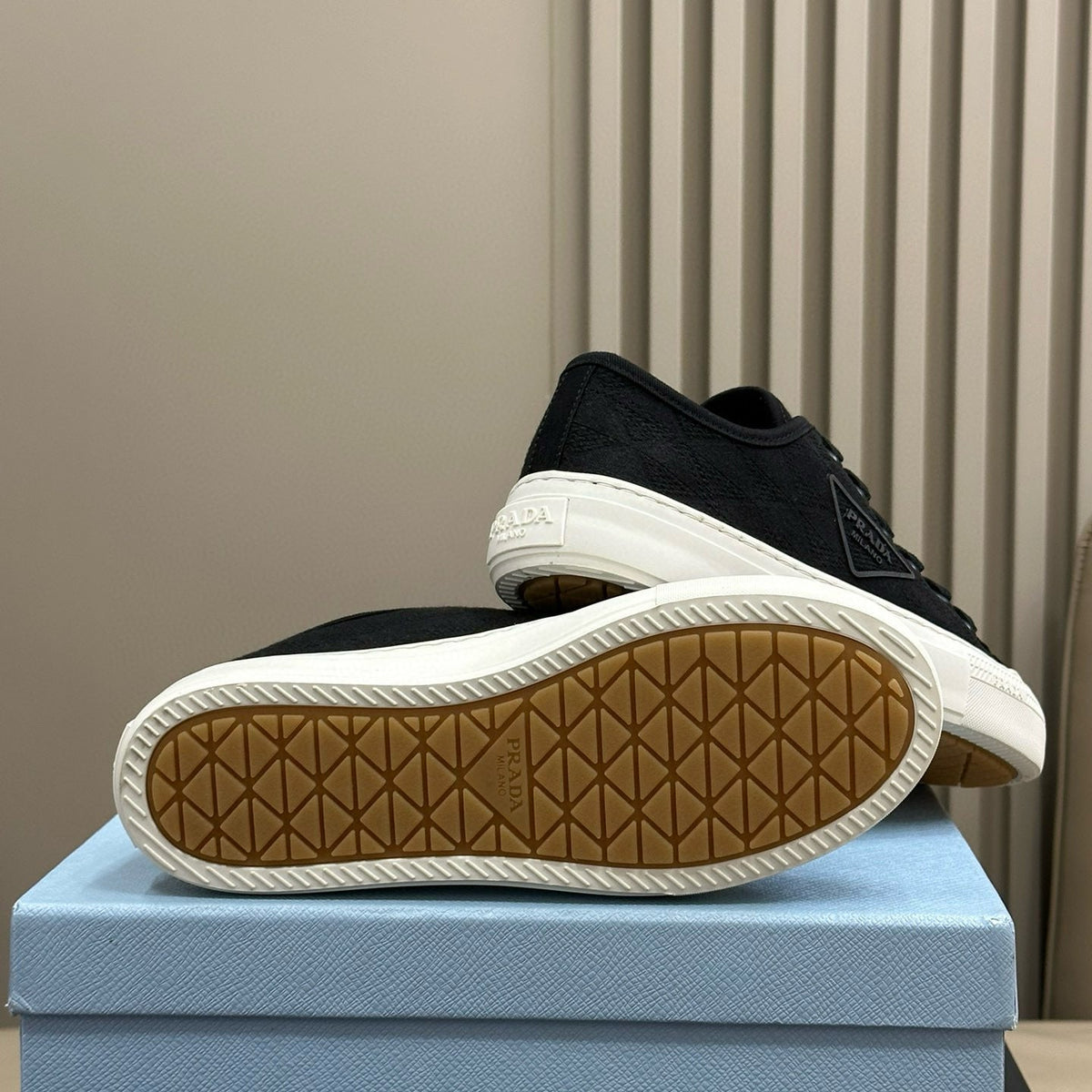 PD SNEAKERS