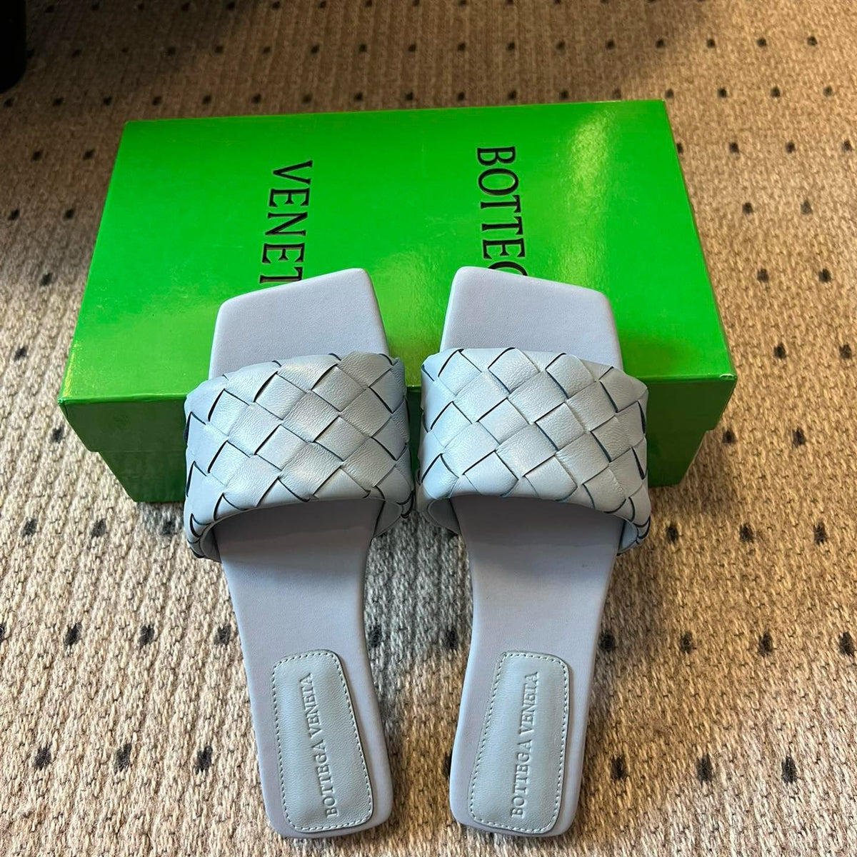 BOTT V SANDALS