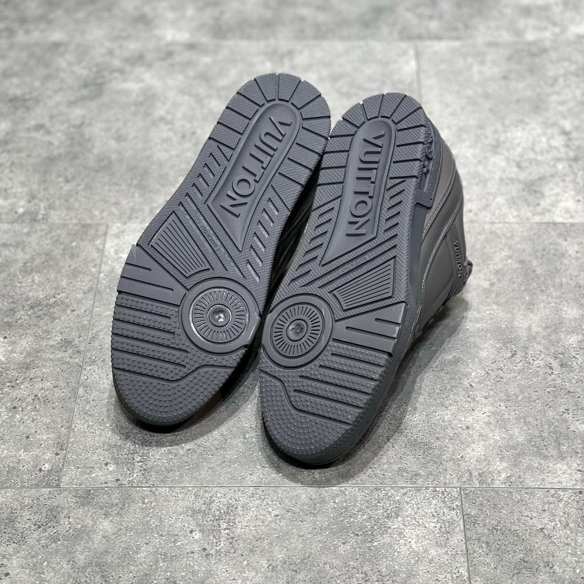 LOU TRAINERS