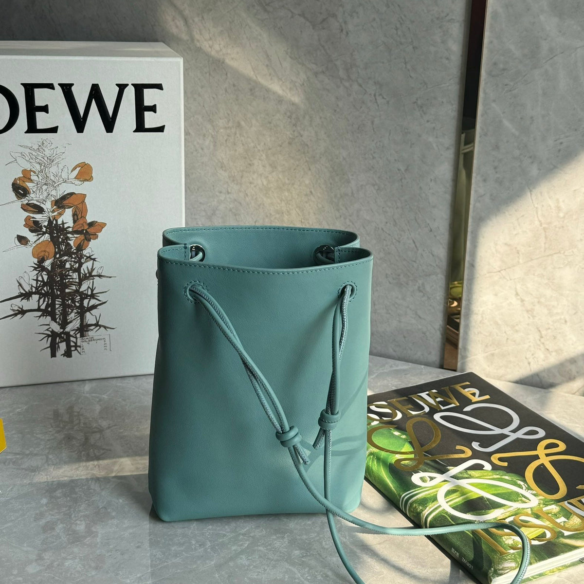 LOEW PEBBLE POUCH