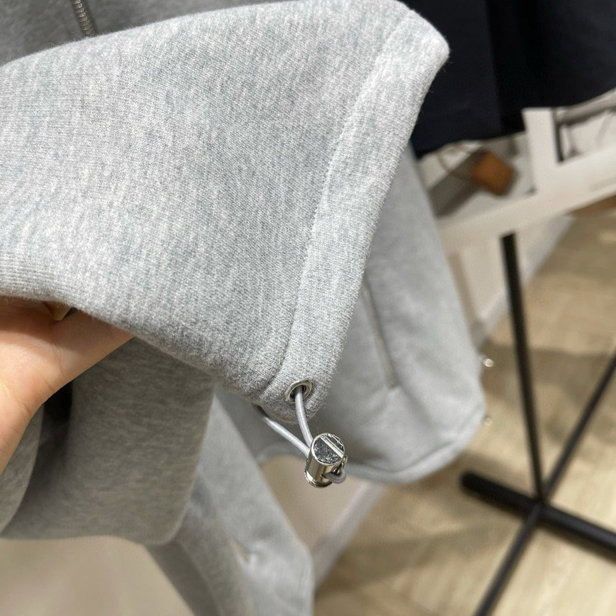 MIU M ZIP SWEATSHIRT