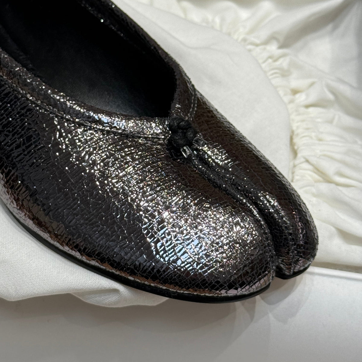 MAISON M TABI BALLET FLATS
