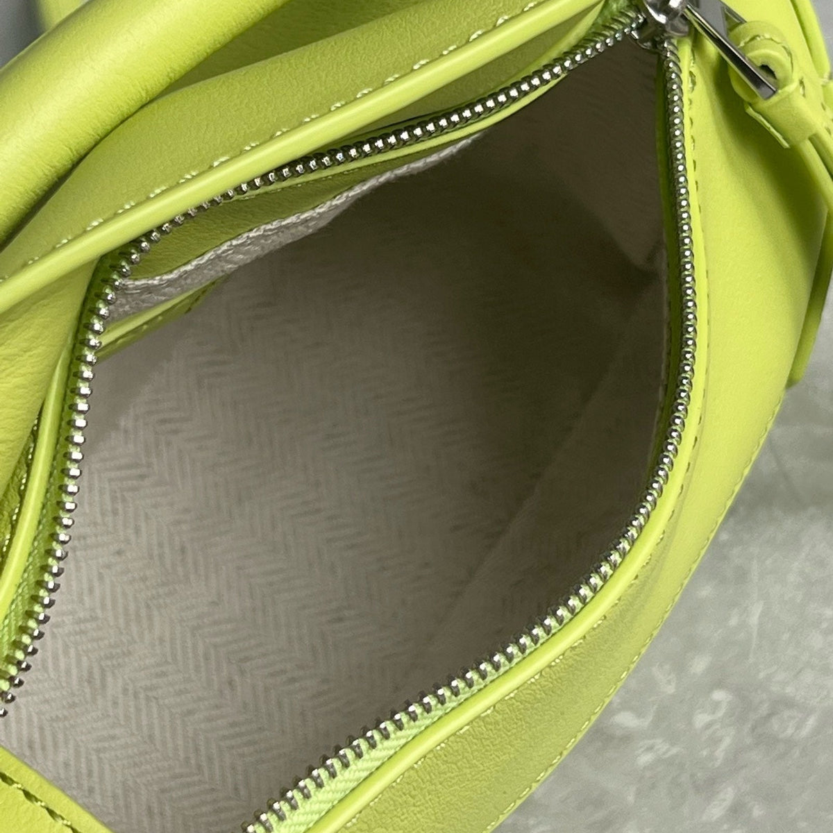 LOEW MINI PUZZLE EDGE BAG