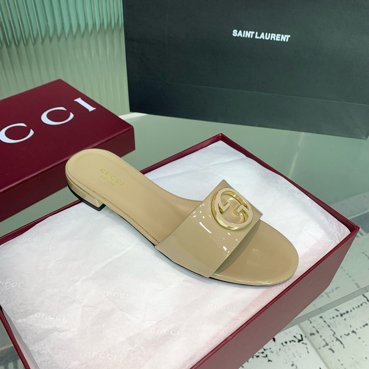 GG SANDALS