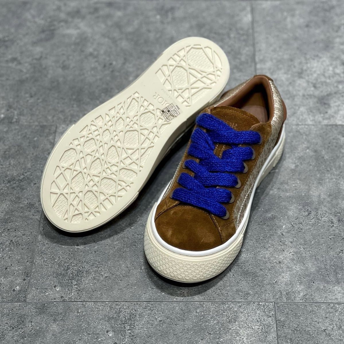 CD B33 SNEAKER