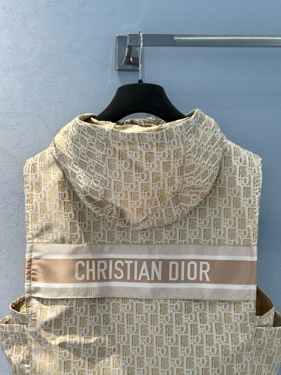CD VEST