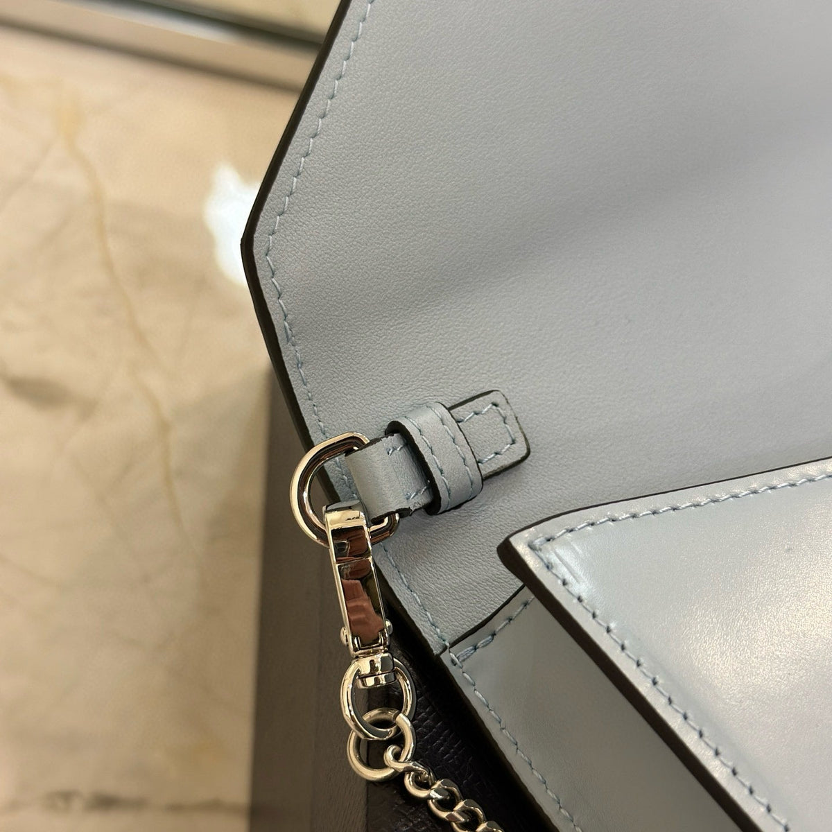 PD TRIANGLE LOGO BUFFED SHOULDER BAG