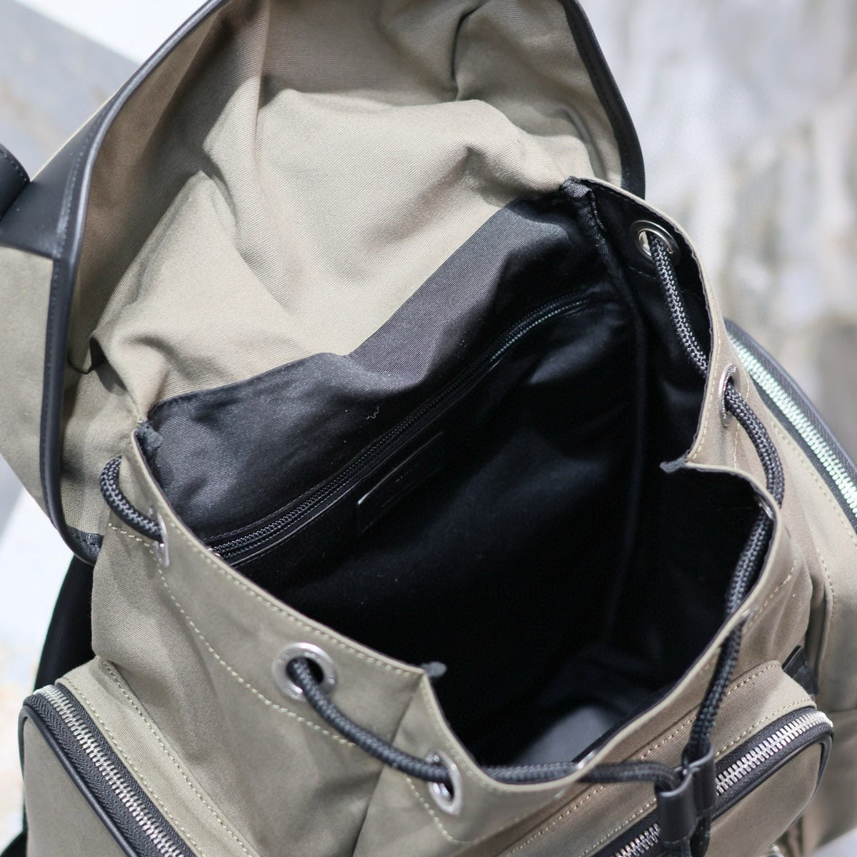 SL CITY MULTI POCKET BACKPACK